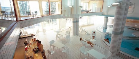 Sauna, baño turco o hammam, tratamientos corporales y aromaterapia