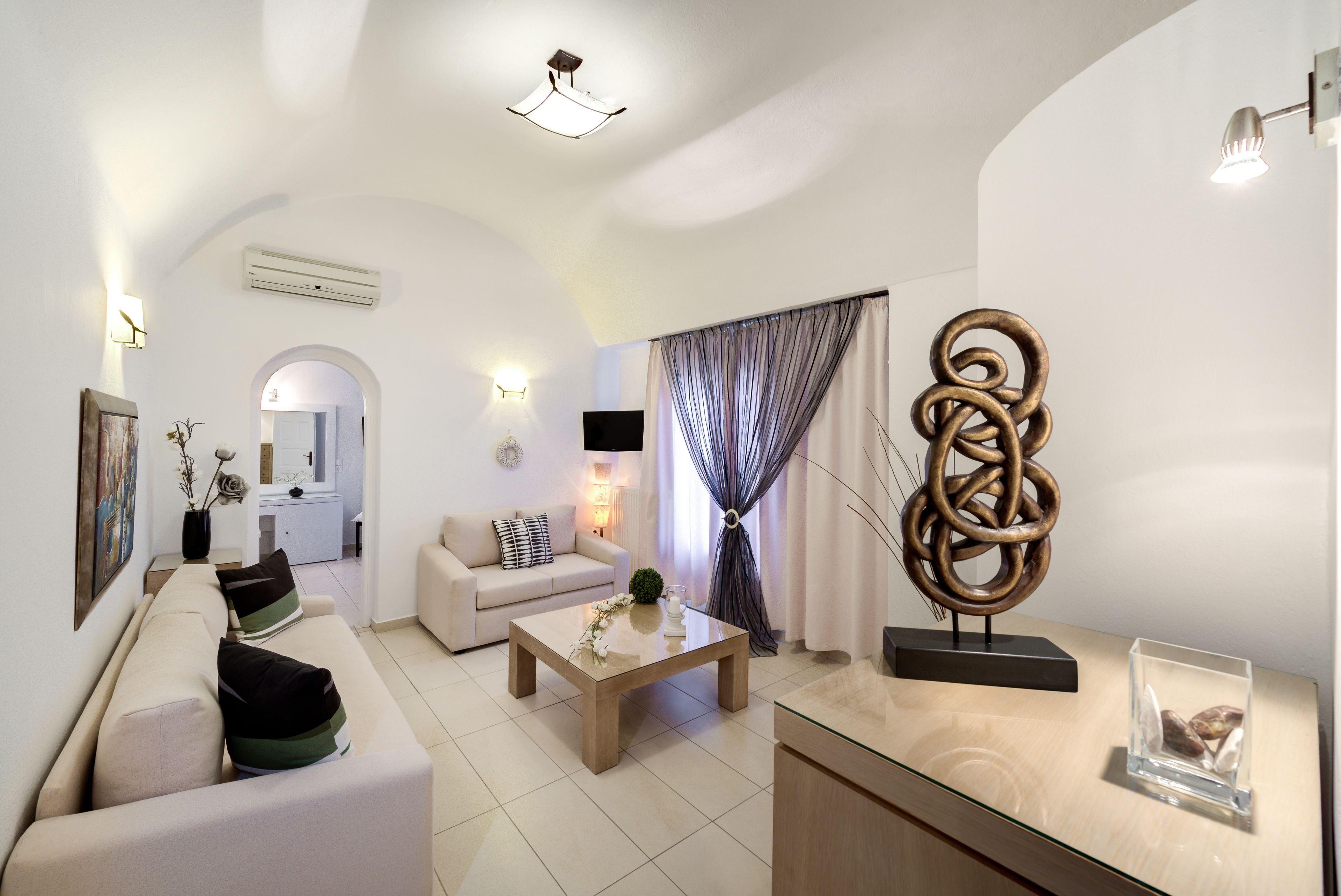 suite | living room | 22-inch tv with satellite channels