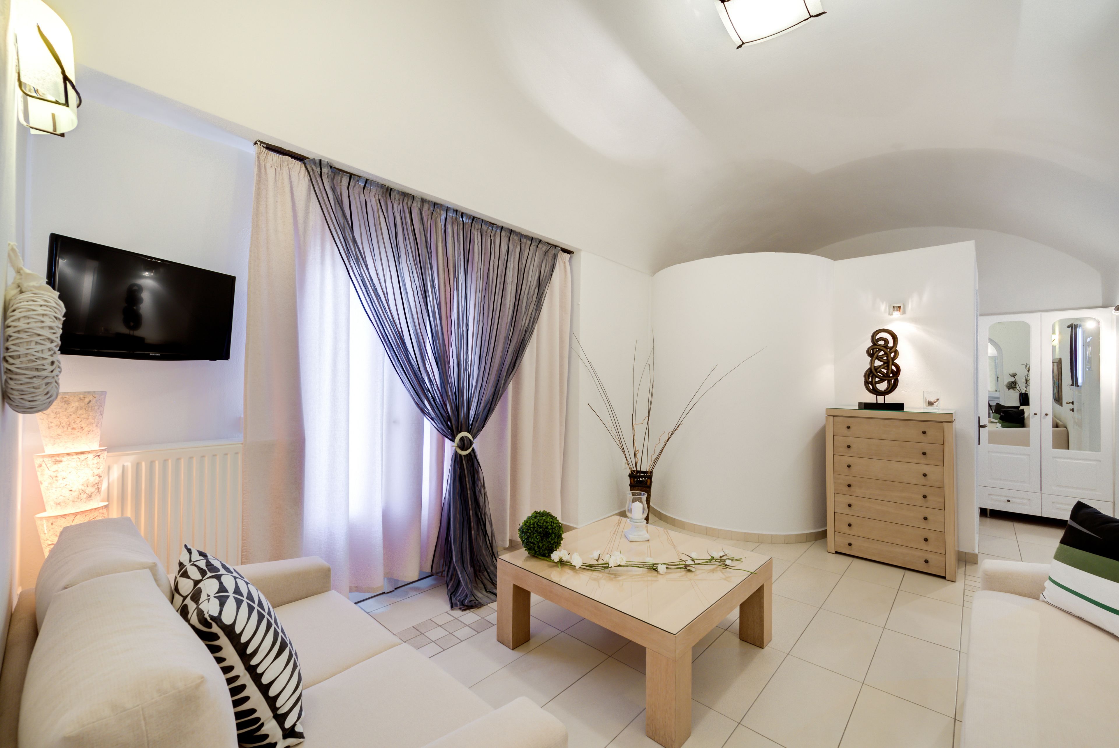 suite | living room | 22-inch tv with satellite channels