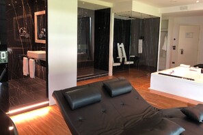 Elite Room