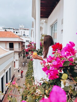 Pillow-top beds, minibar, in-room safe, desk - Casa Claver Loft Boutique Hotel (Cartagena)