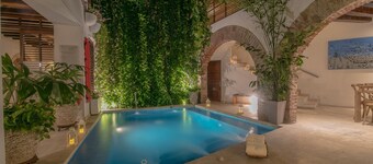 카사 클래버 로프트 부티크 호텔