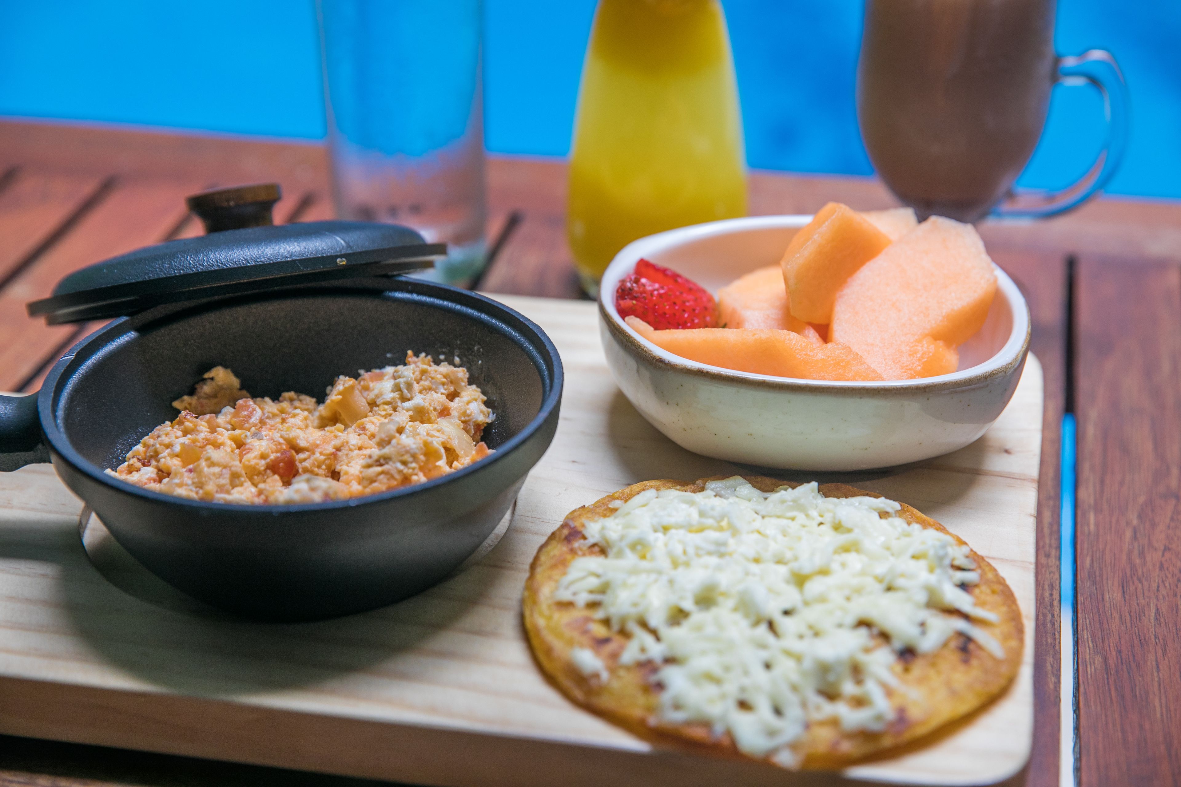 Free daily cooked-to-order breakfast 