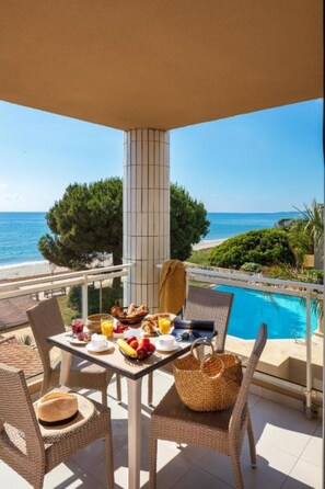 Standard-Apartment, 1 Schlafzimmer, Balkon, Meerseite | Balkon