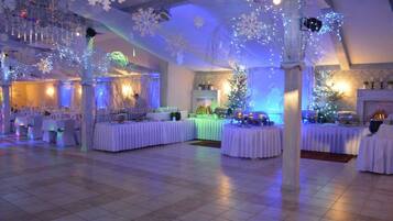 Banquet hall