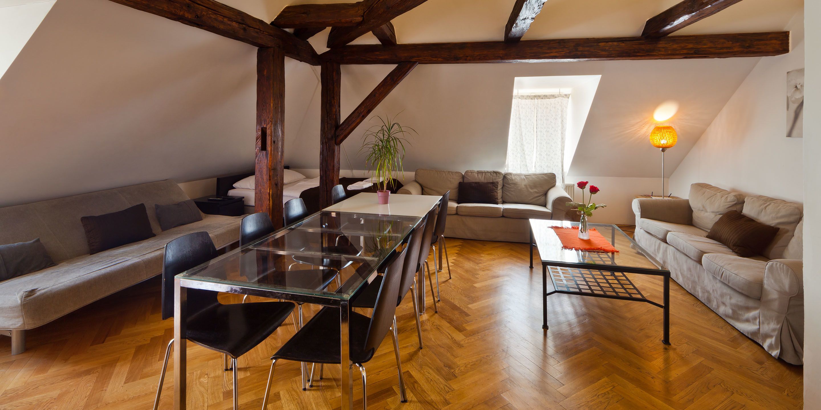 デュープレックス 3 ベッドルーム (C12) | リビングルーム