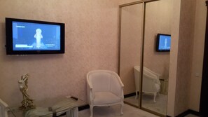 Sviitti | Oleskelualue | Taulutelevisio