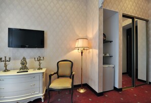 Junior-sviitti, parveke | Huoneen varustelu