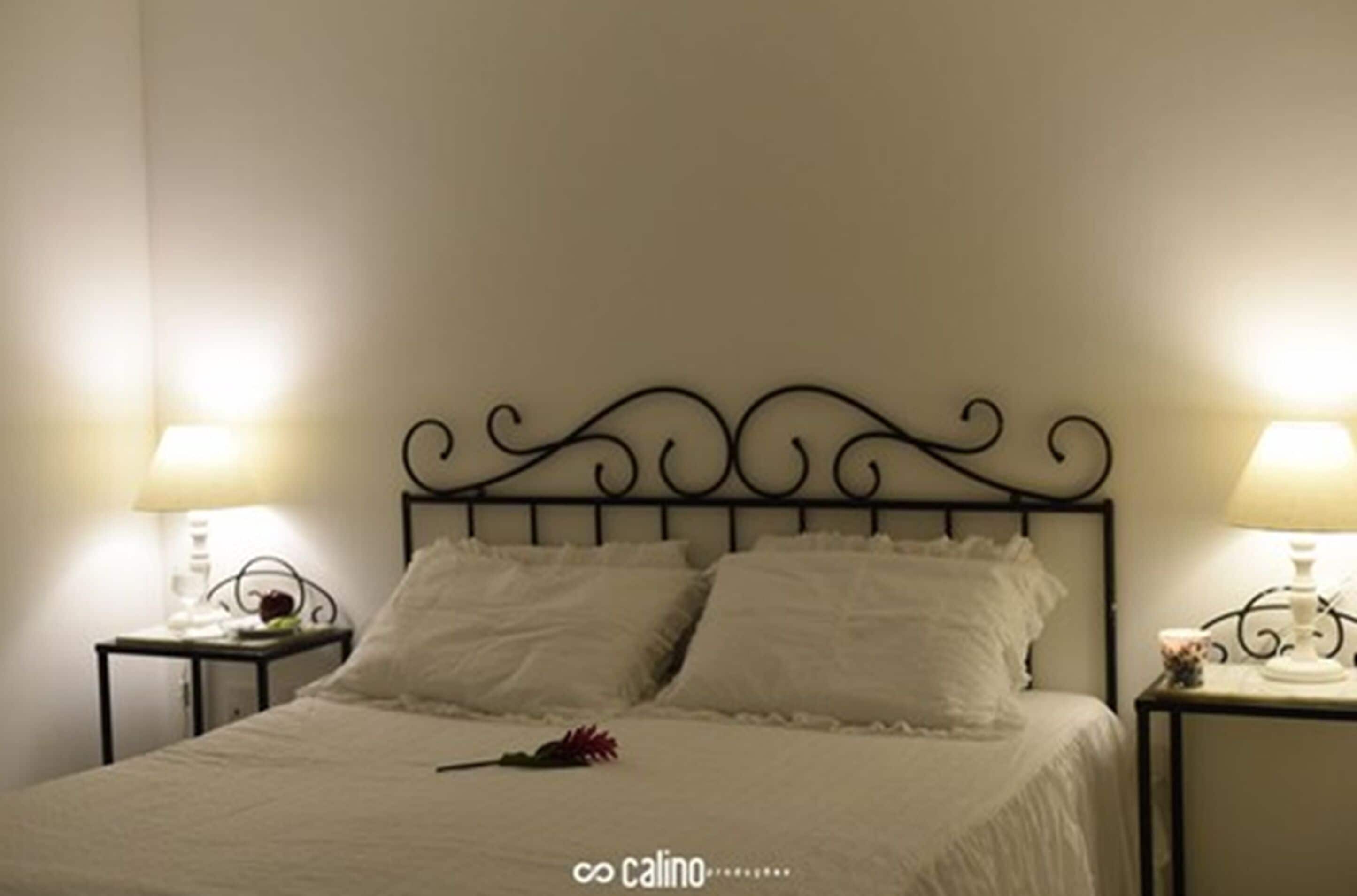 minibar, in-room safe, free wifi, bed sheets