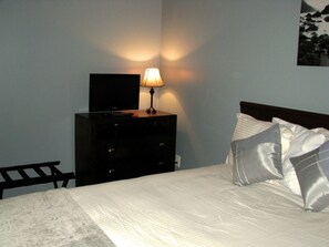 Iron/ironing board, free WiFi