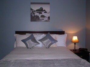Iron/ironing board, free WiFi - Gros Morne Suites (Rocky Harbour)