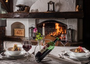 Fireplace - Hotel Höhlenstein (Tux)