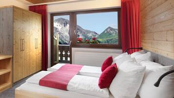Deluxe Double Room, Balcony, Mountain View | 1 bedroom, hypo-allergenic bedding, in-room safe, desk