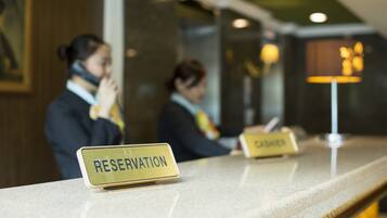 Check-in/check-out kiosk