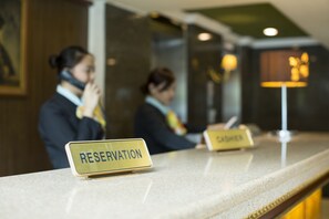 Comptoir d’enregistrement et de départ