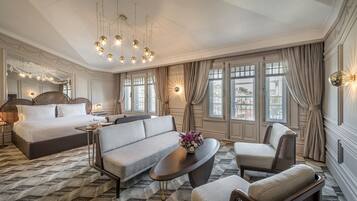 Romantic Penthouse Suite | Minibar, Zimmersafe, Bügeleisen/Bügelbrett, kostenloses WLAN