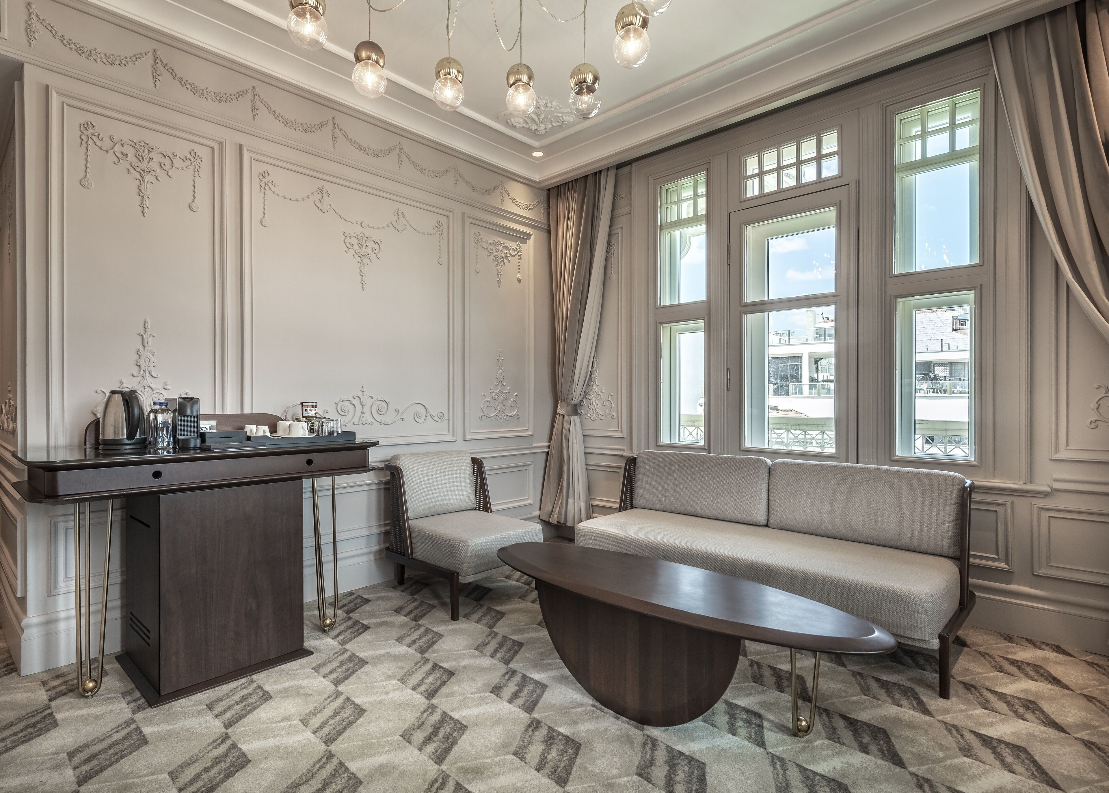 deluxe bosphorus suite, partial sea view | living area | 42-inch tv with satellite channels