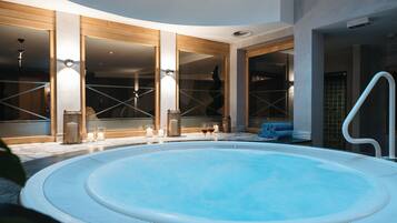 Sauna, poreallas, höyrysauna, vartalohoitoja, aromaterapiaa