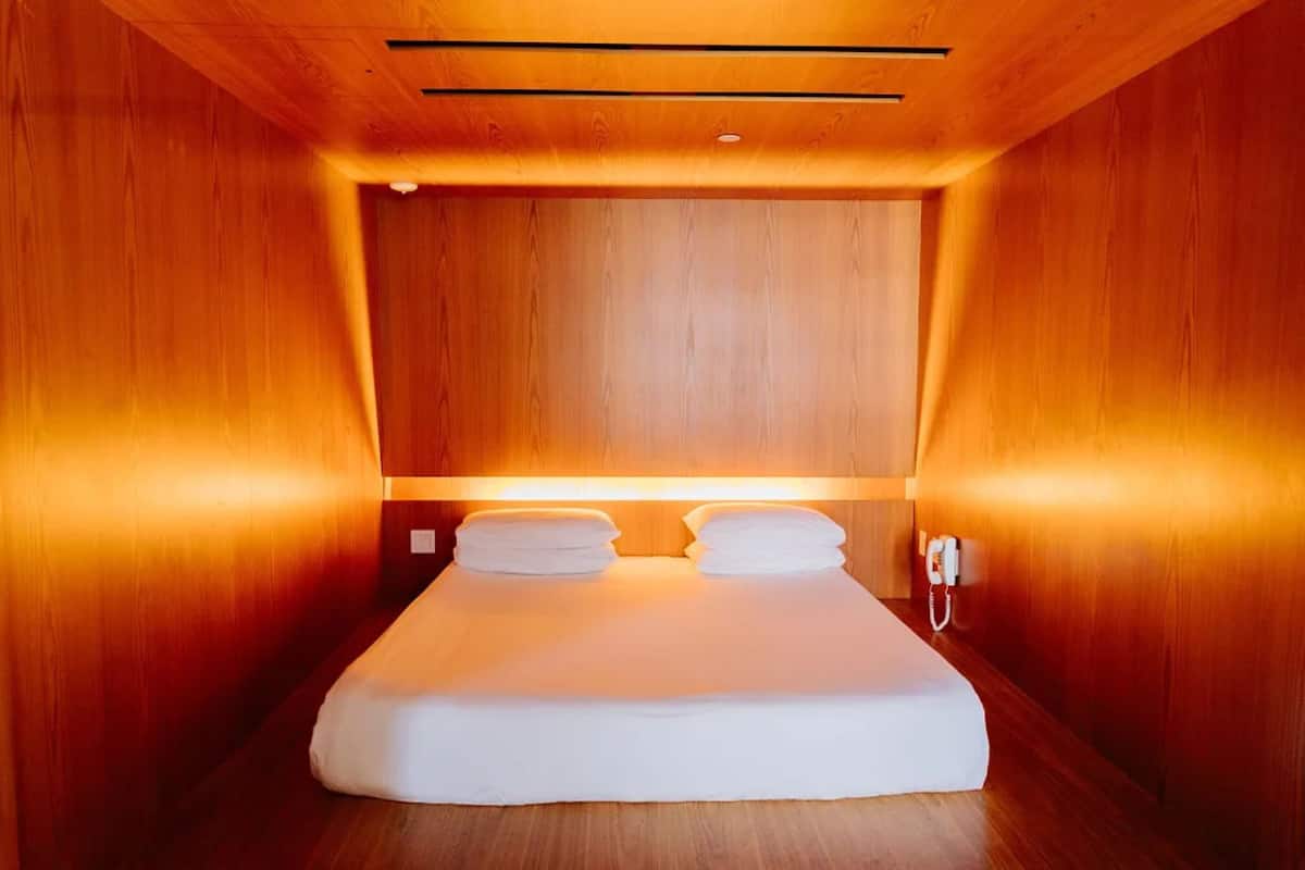 Loft | 1 ห้องนอน, ตู้นิรภัยในห้องพัก, โต๊ะทำงาน, ผ้าม่านกันแสง