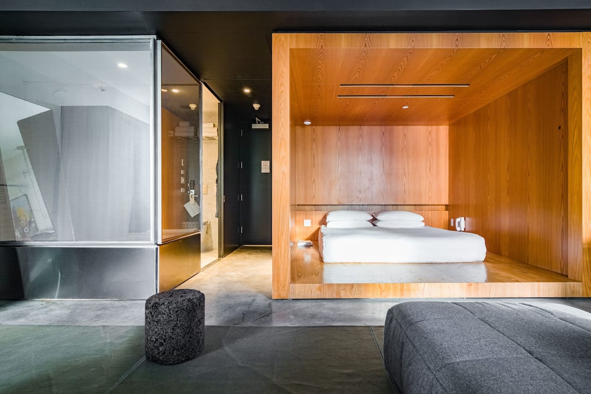 ห้องสตูดิโอสวีท | 1 ห้องนอน, ตู้นิรภัยในห้องพัก, โต๊ะทำงาน, ผ้าม่านกันแสง