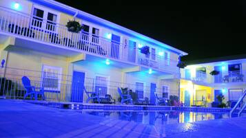 Außenpool (je nach Saison geöffnet)