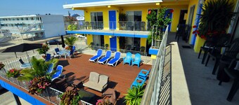 Nantucket Inn & Suites