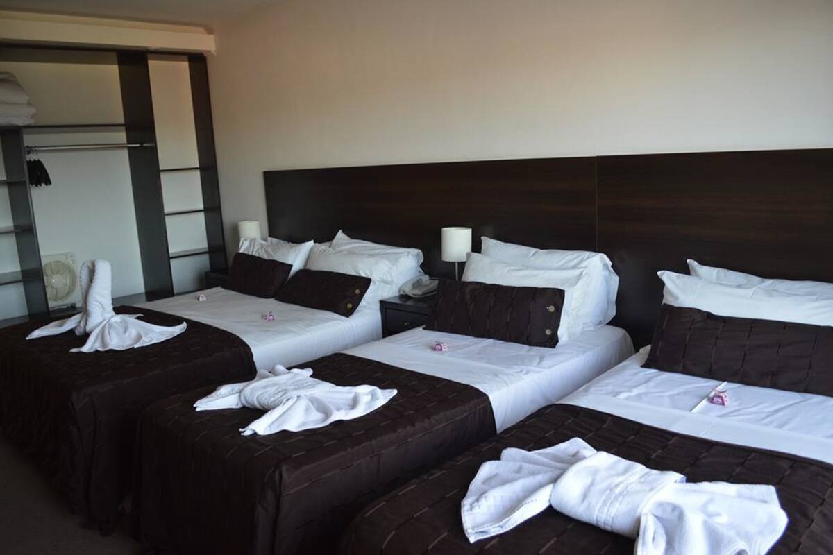 standard quadruple room, 1 bedroom | in-room safe, free cots/infant beds, bed sheets