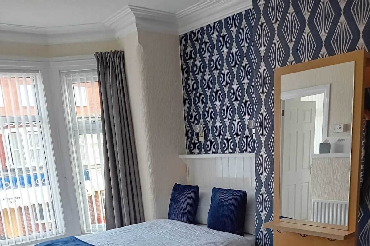Chambre Double, salle de bains attenante | 1 chambre