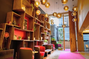 Lobby - Las Suites Campos Eliseos (Mexico City)