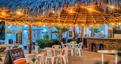 Laos Mar Hotel & Suites
