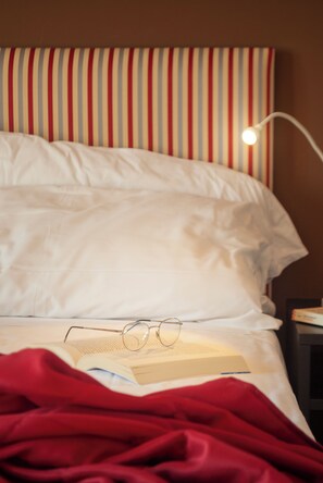 Exclusive Suite | Premium bedding, in-room safe, blackout curtains, iron/ironing board - Marbela Apartments & Suites (Palermo)