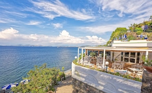 2 restaurants servant le petit déjeuner, spécialités Cuisine italienne