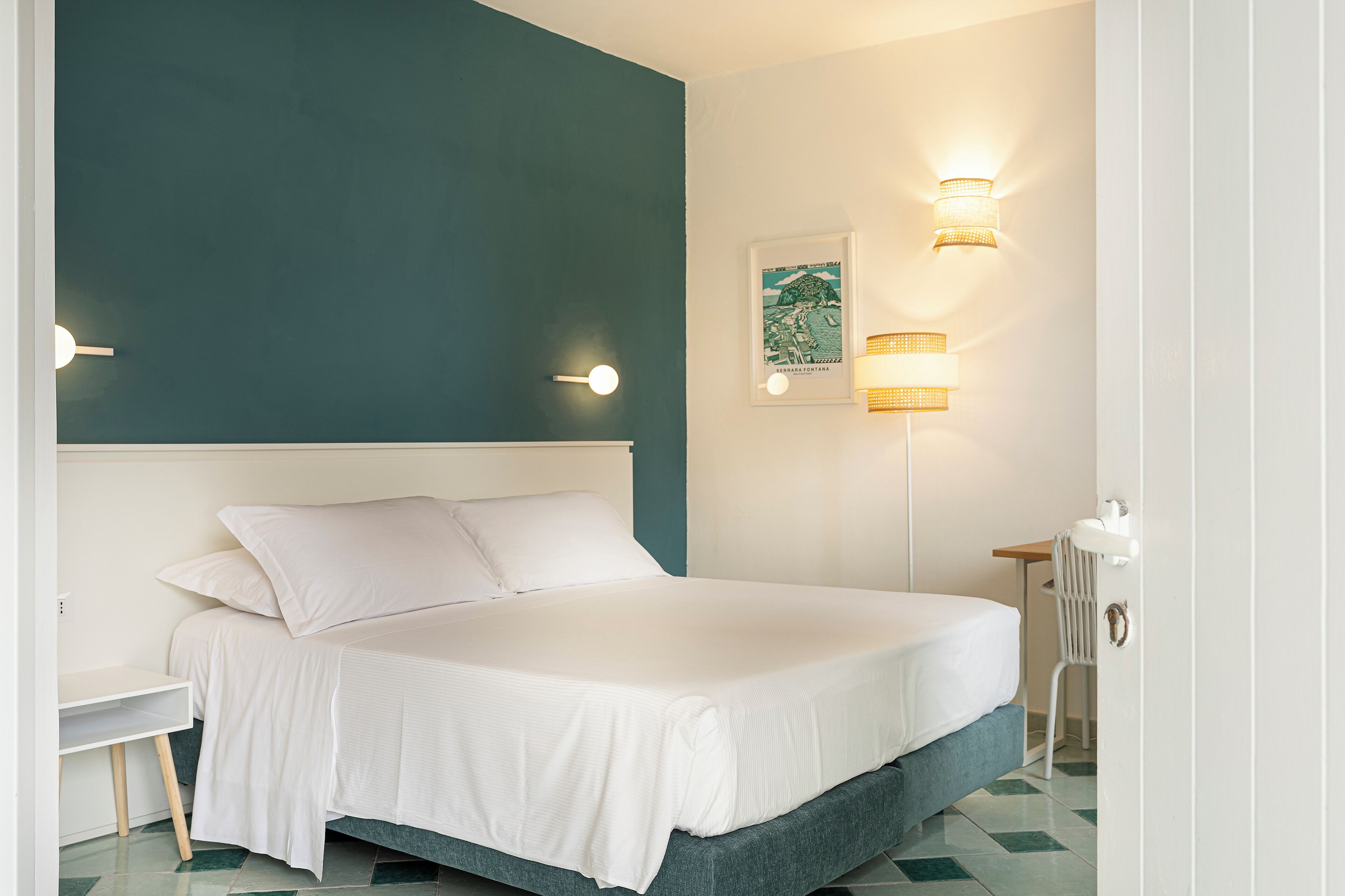 Standard Doppelzimmer | Minibar, Zimmersafe, individuell dekoriert, individuell eingerichtet