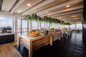 Daily buffet breakfast (EUR 25 per person)