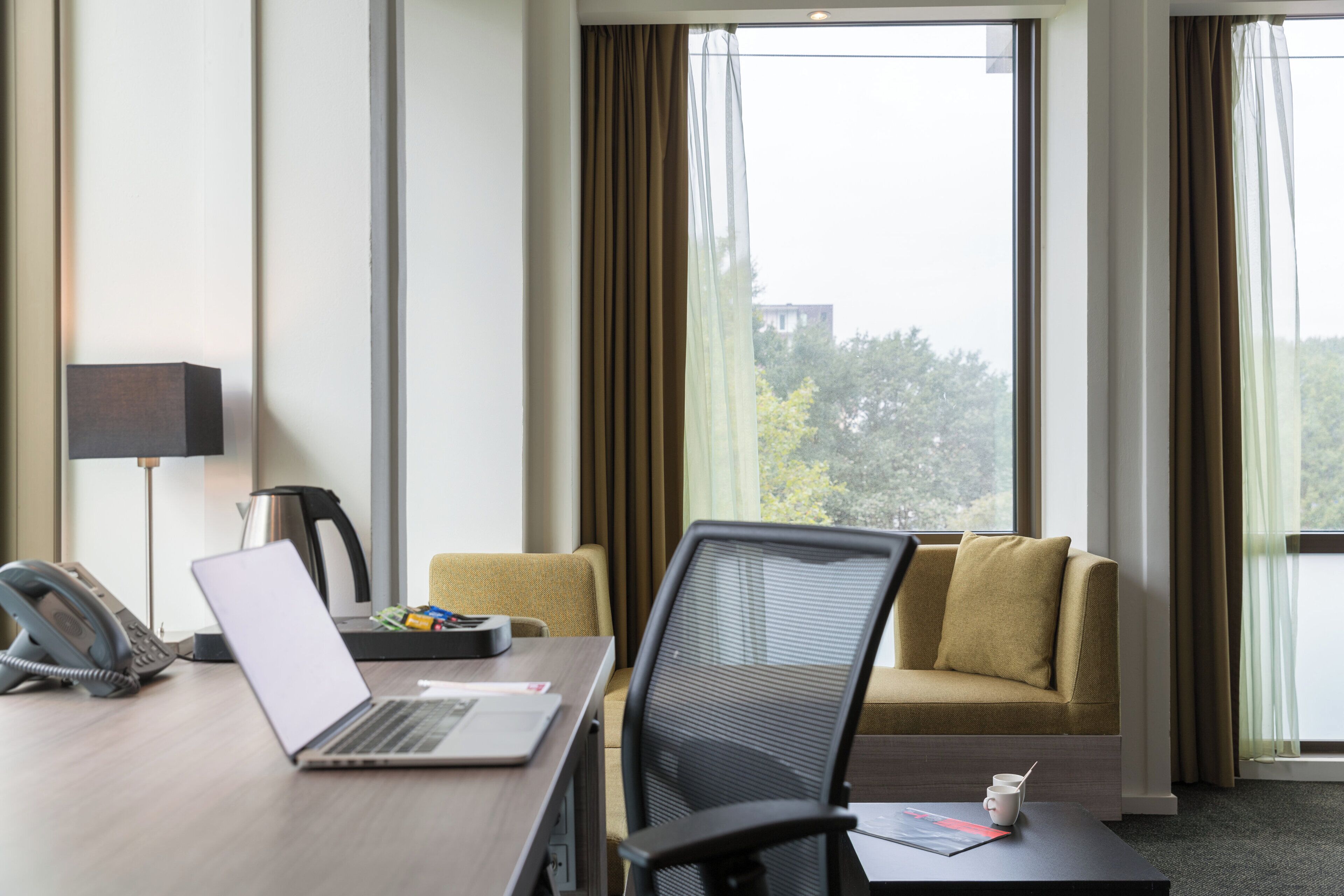 Executive Room, 1 King Bed (1 Single Bed) | Property amenity