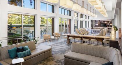 Element Miami International Airport