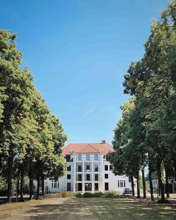 Fachada de la propiedad