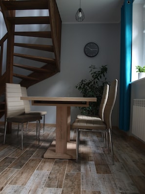 Familienapartment, 2 Schlafzimmer, Küche | Eigene Küche