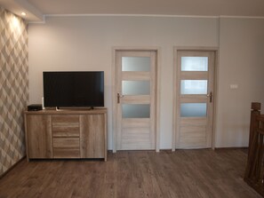 Family Apartment, 2 Bedrooms, Kitchen | Living room