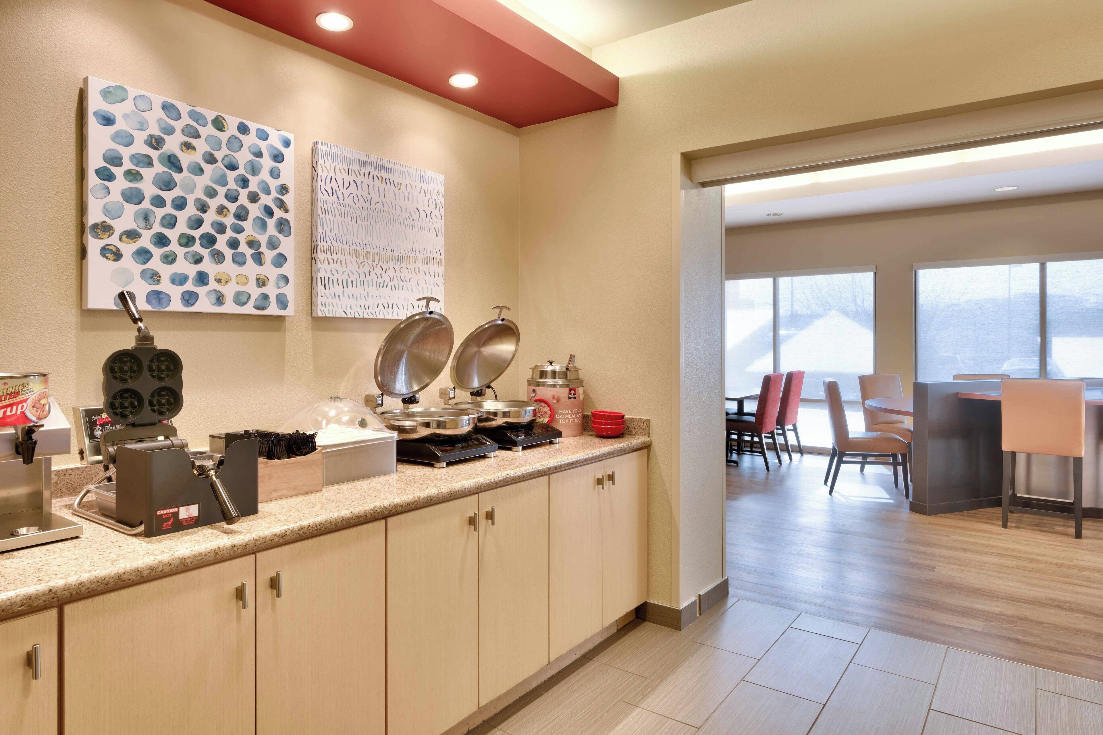 free daily continental breakfast