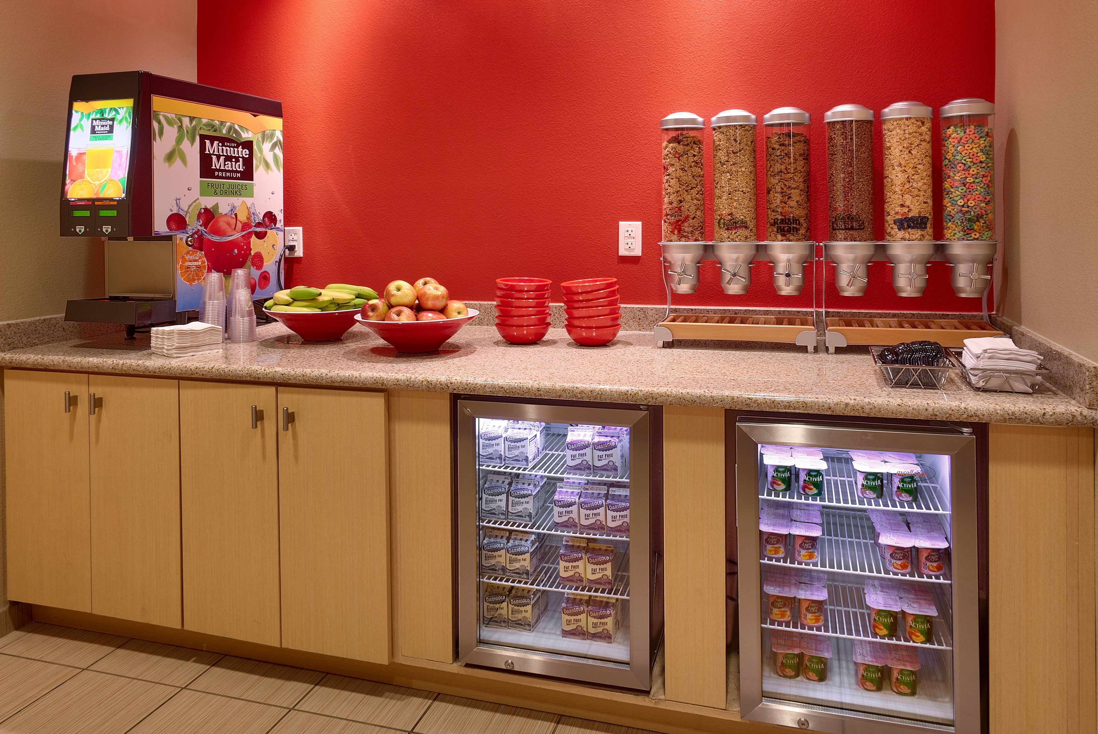 free daily continental breakfast