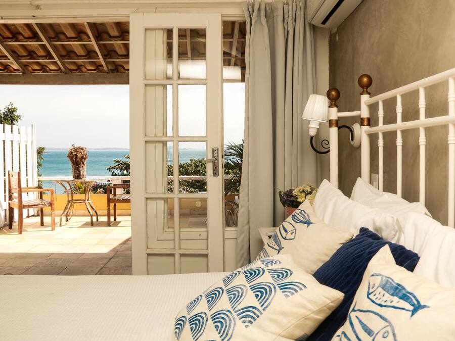 Habitación panorámica con 2 camas individuales, Terraza | Minibar, caja de seguridad en la habitación y cortinas blackout