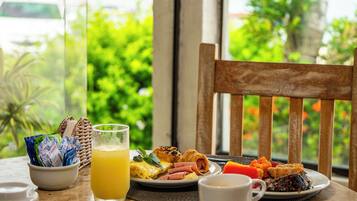 Free daily full breakfast