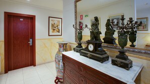 Ảnh chưa phân loại, 5 trong số 31 ảnh, nút