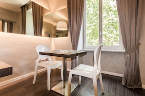 Zona de menjador de l'habitació