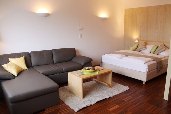 Apartment, Kitchen (Top 608) | Living area