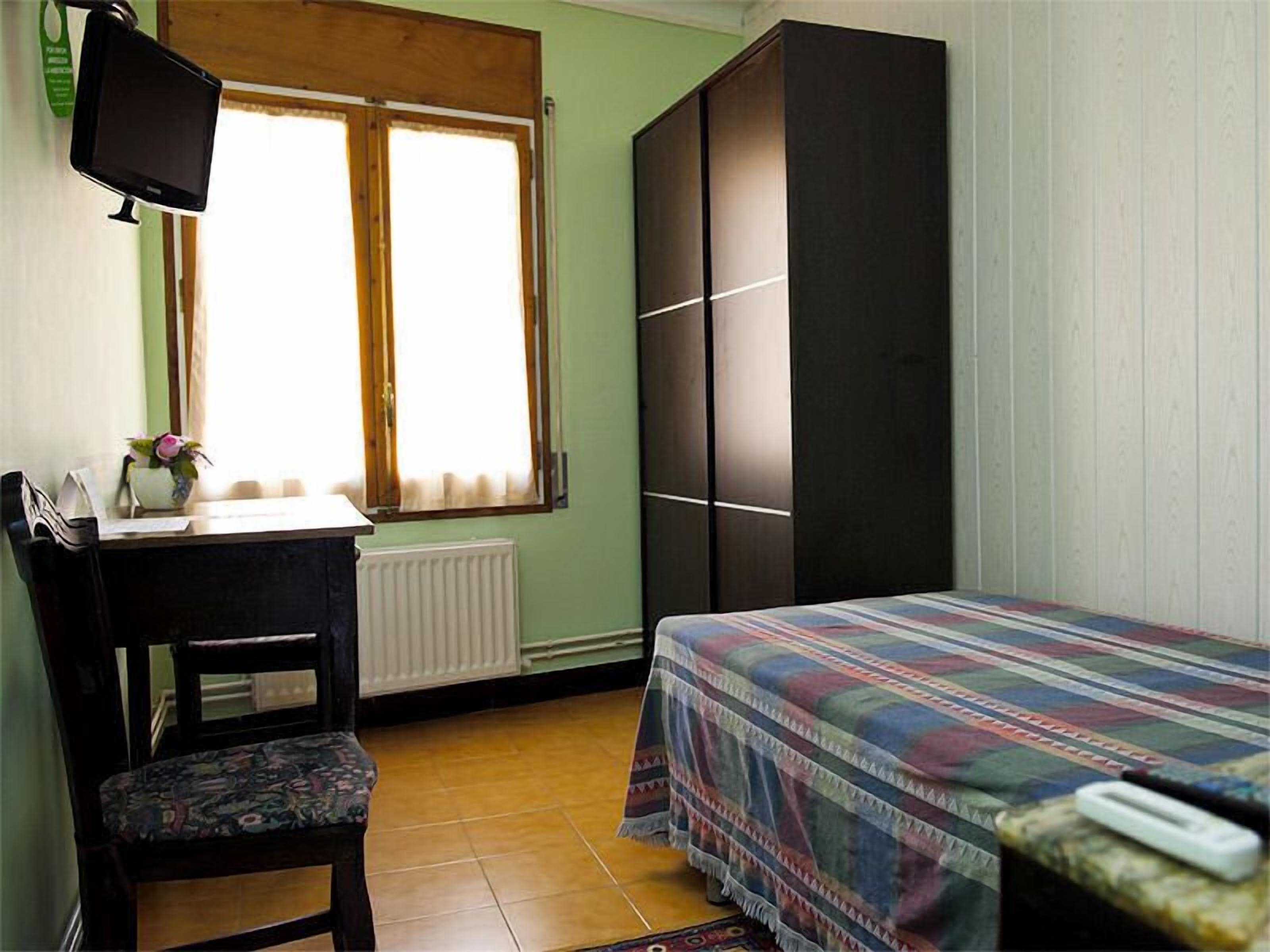 Foto - Hostal Fabrellas