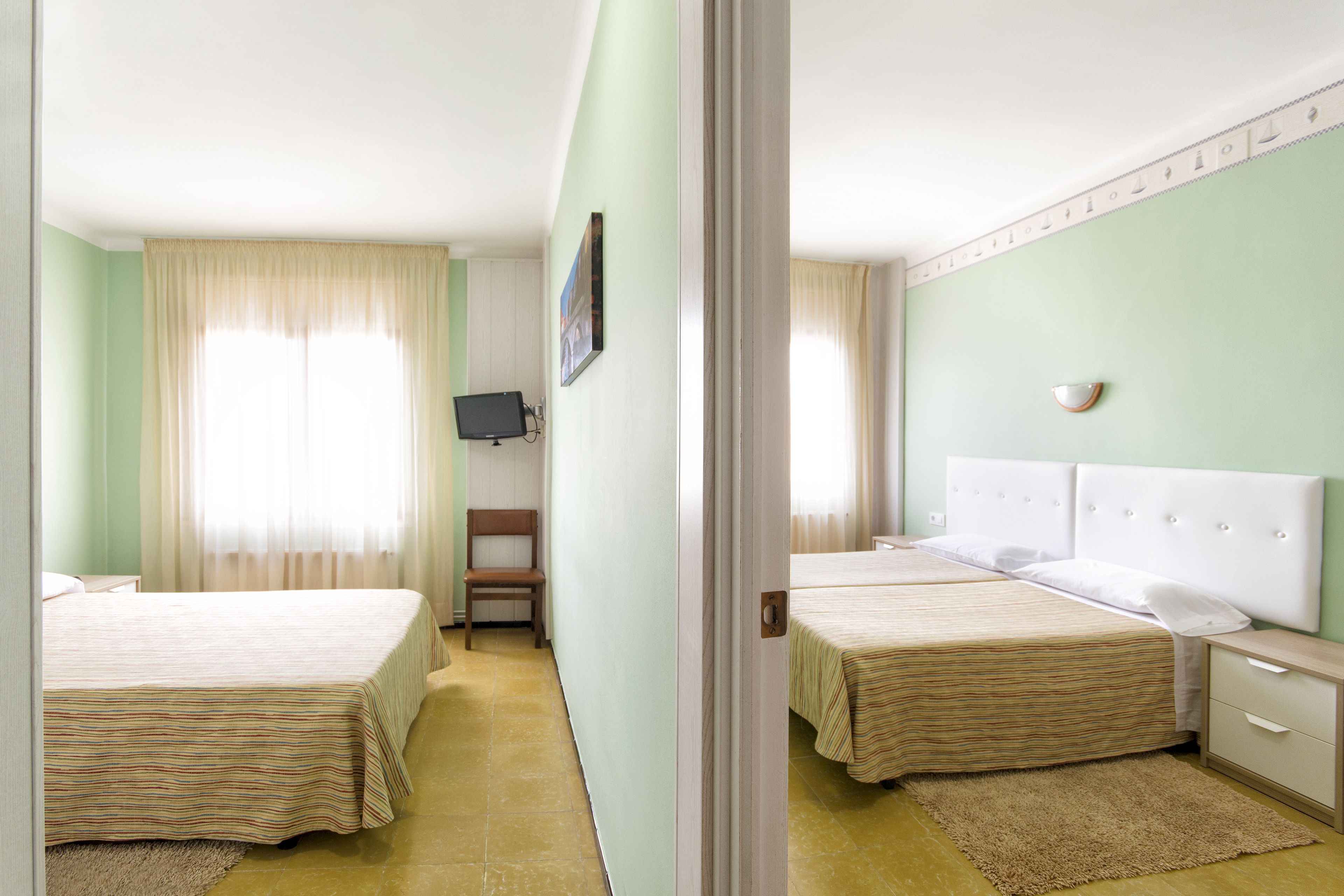 Foto - Hostal Fabrellas