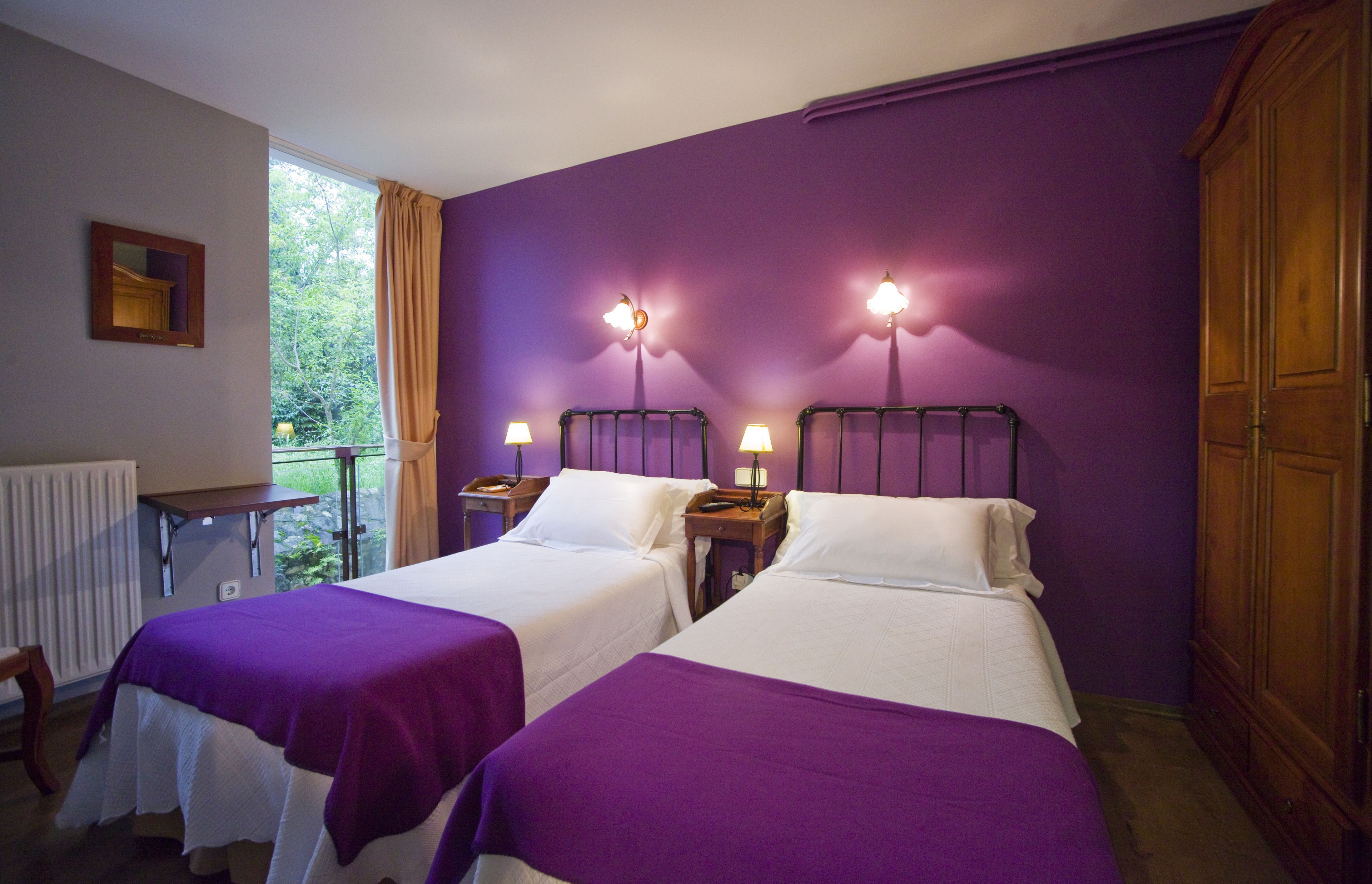 double room | in-room safe, desk, iron/ironing board, cots/infant beds