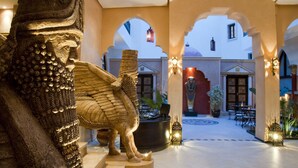 Unclassified image, 3 of 57, button - Le Temple des Arts (Ouarzazate)
